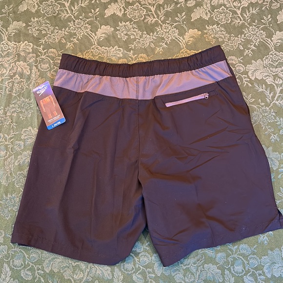 Speedo Swim Shorts Trunks Men's Sz largeTech Volley Comfort Liner Black/Grey NWT - Picture 8 of 9
